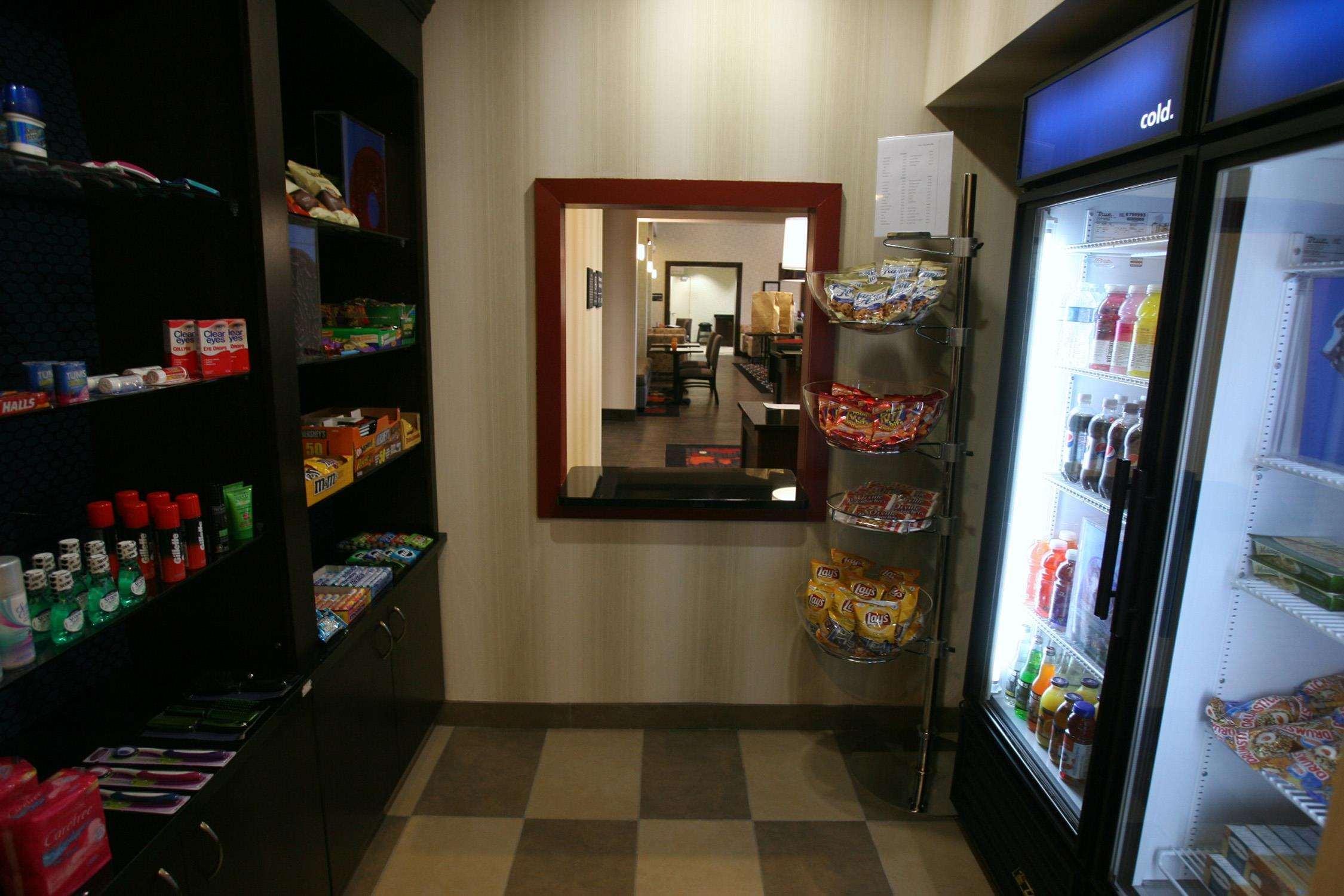 Hampton Inn & Suites Red Deer Penhold Zařízení fotografie
