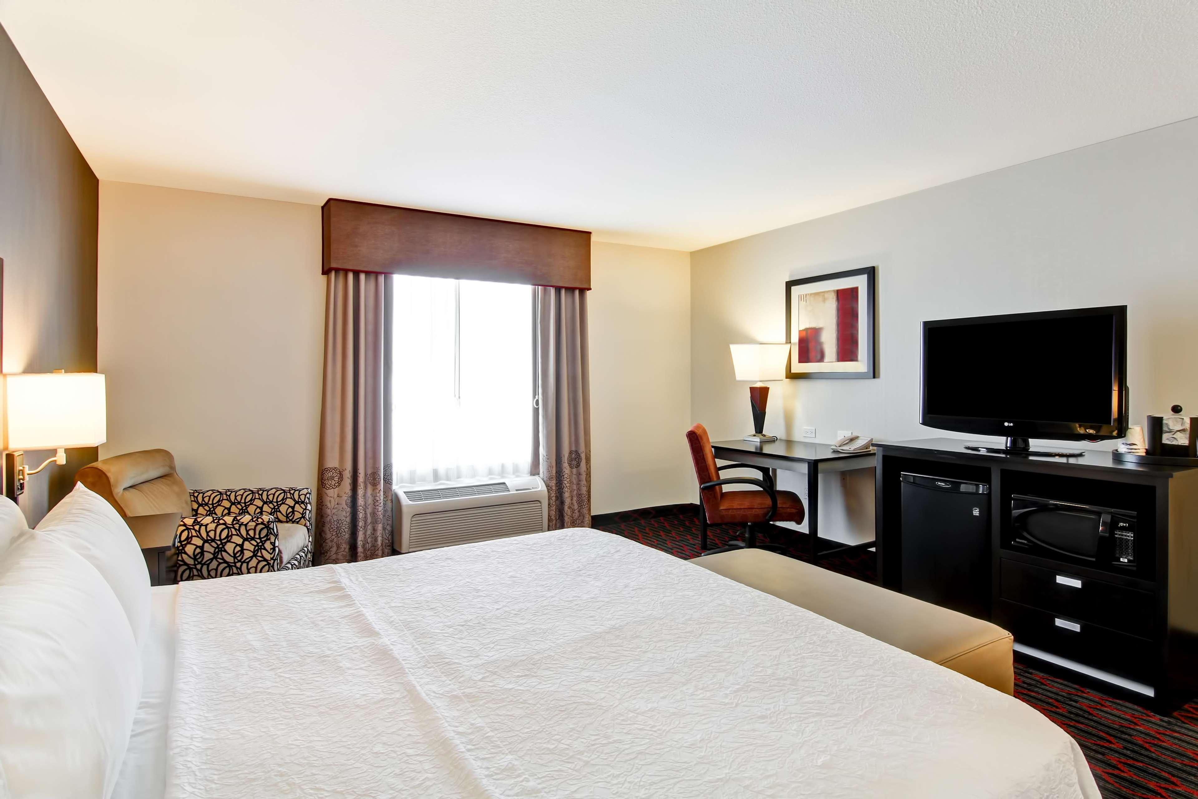 Hampton Inn & Suites Red Deer Penhold Exteriér fotografie