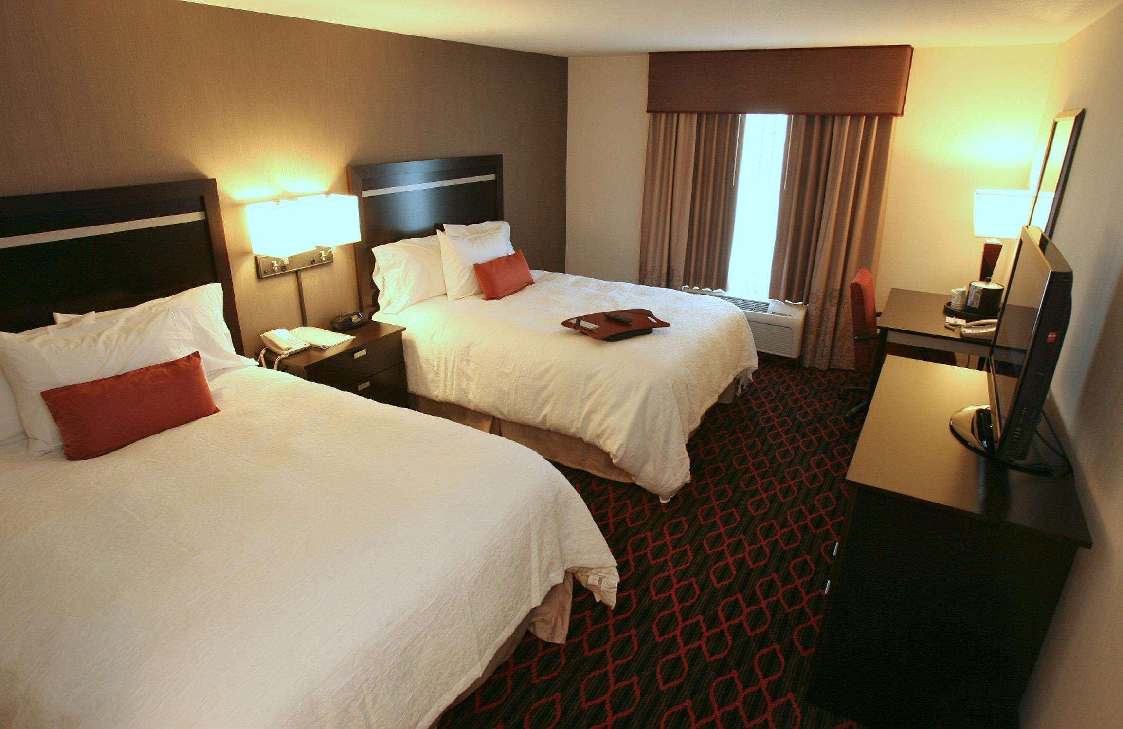 Hampton Inn & Suites Red Deer Penhold Pokoj fotografie