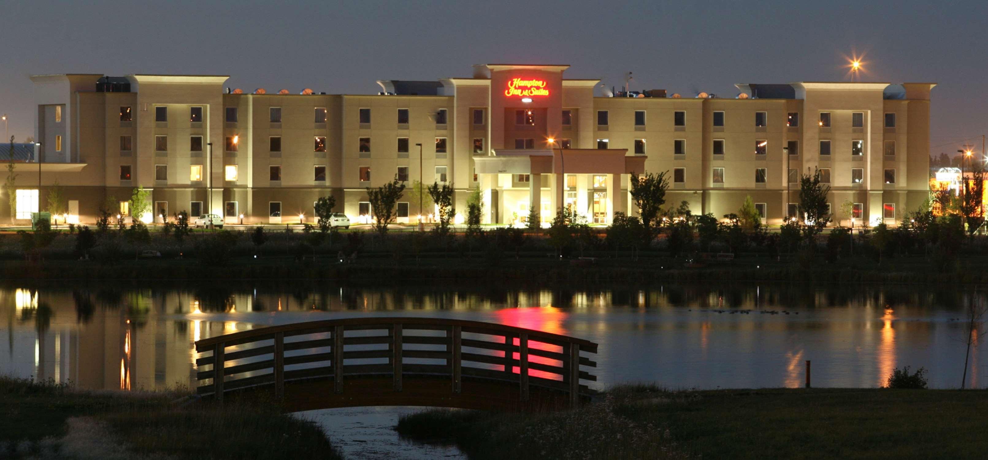 Hampton Inn & Suites Red Deer Penhold Exteriér fotografie