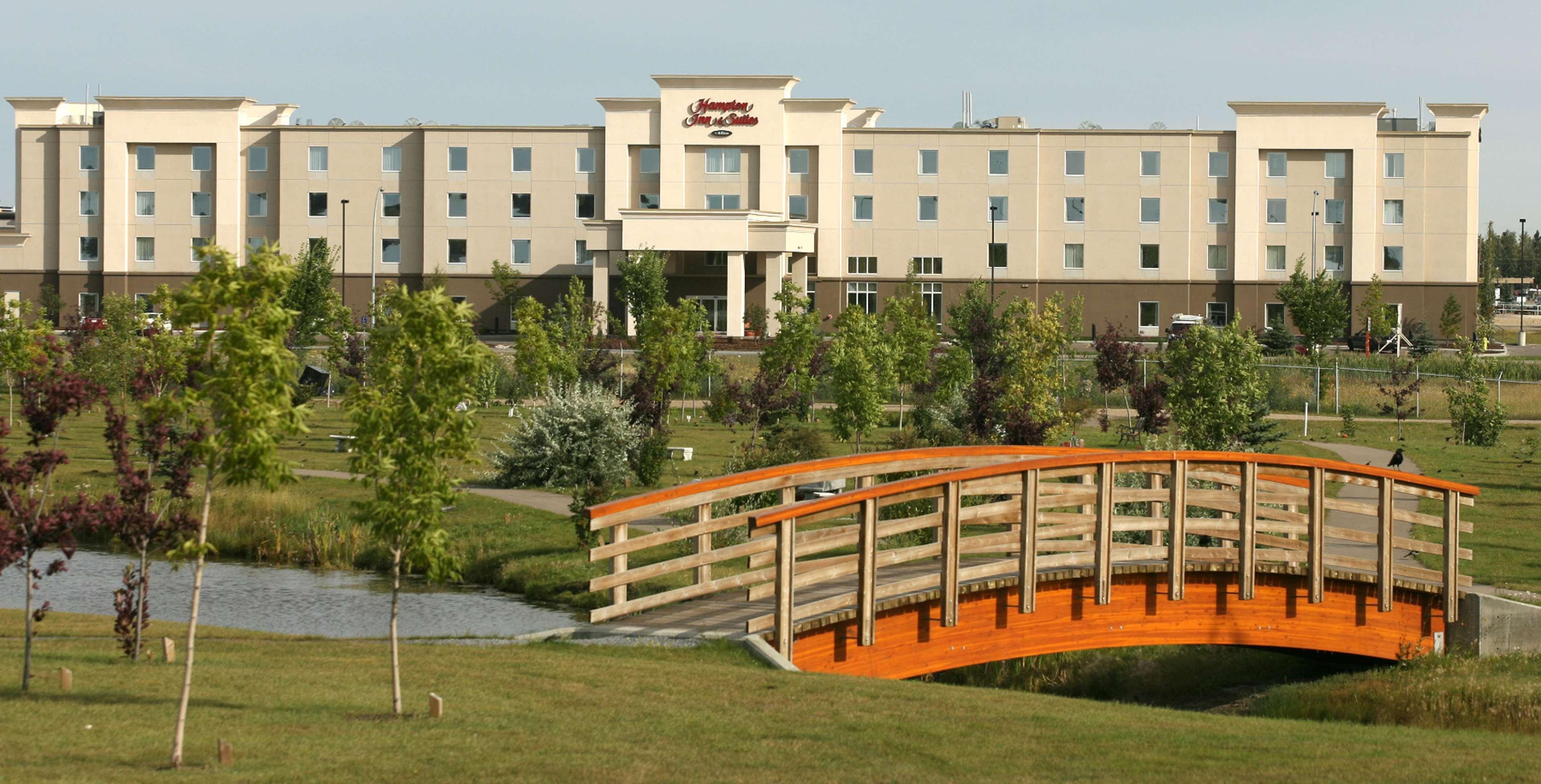 Hampton Inn & Suites Red Deer Penhold Exteriér fotografie