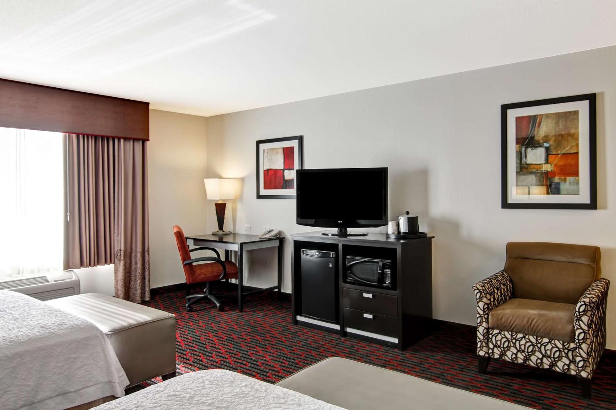 Hampton Inn & Suites Red Deer Penhold Exteriér fotografie