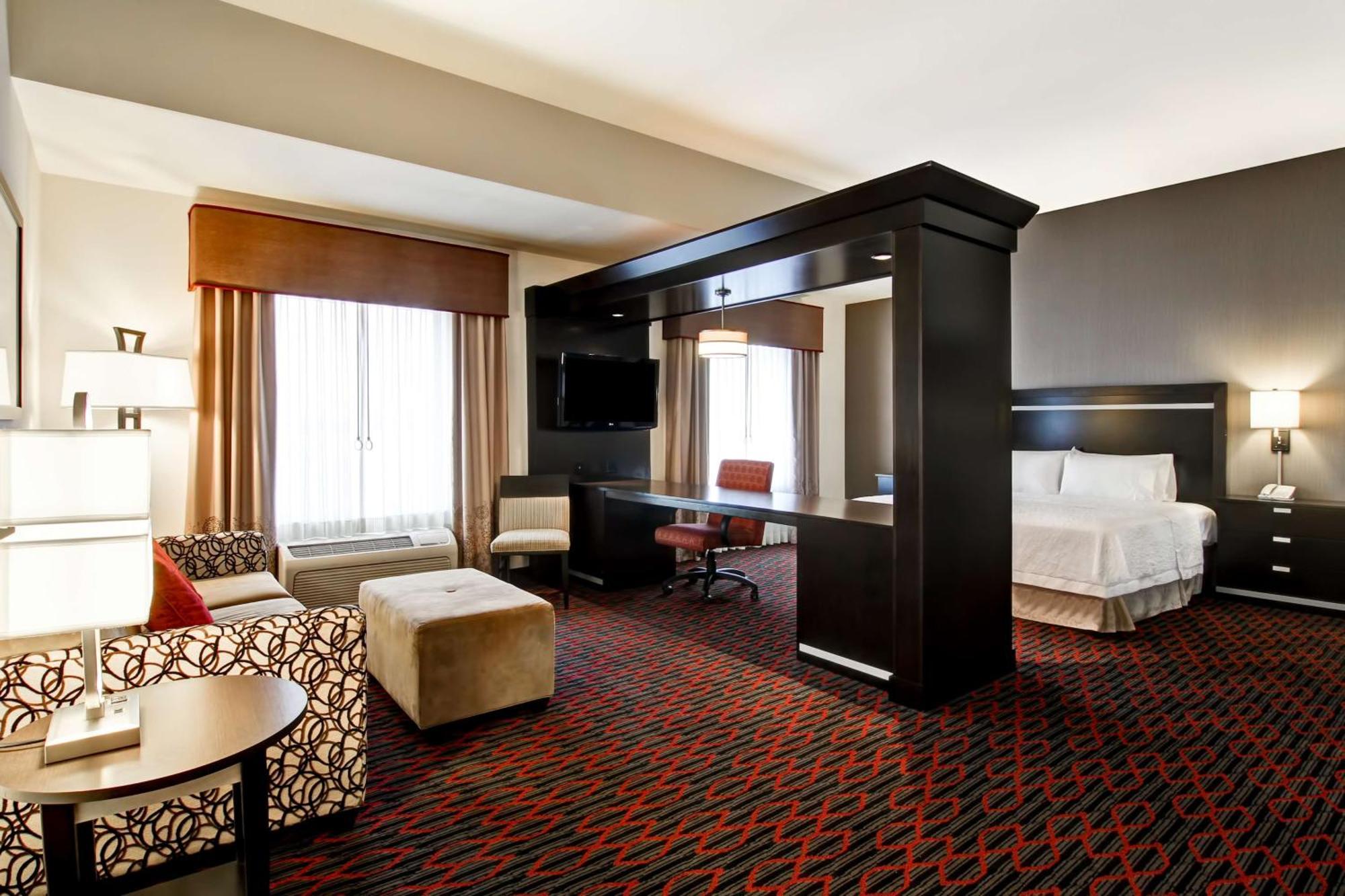 Hampton Inn & Suites Red Deer Penhold Exteriér fotografie