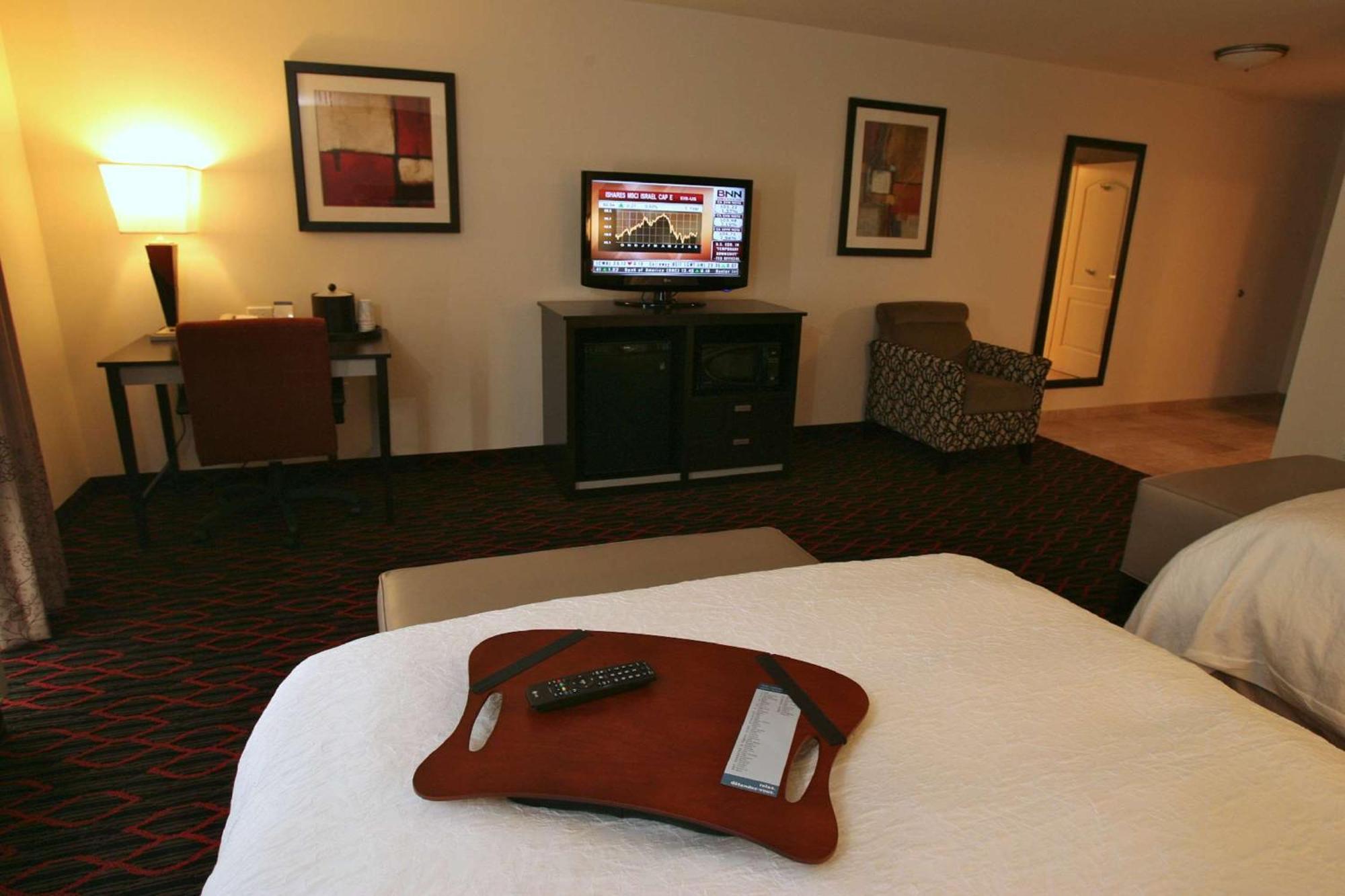 Hampton Inn & Suites Red Deer Penhold Exteriér fotografie